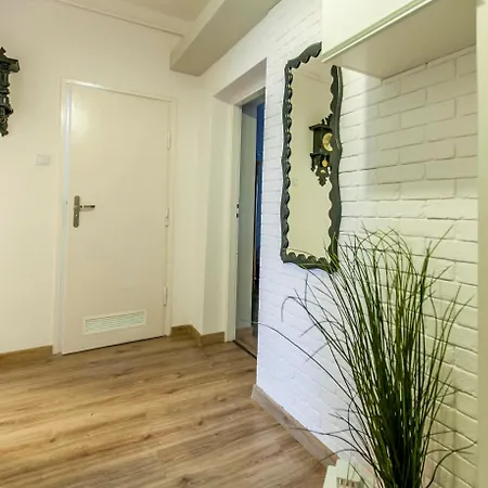 2 Pokojowe Mieszkanie W Centrum Gdyni *